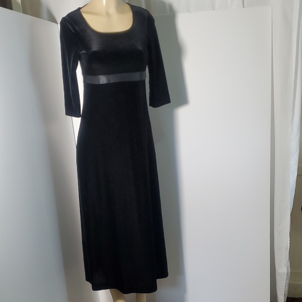Formal Fashions Velvet Maxi Dress Size 4 Black Witchy Belted Retro VTG 60s Y2K